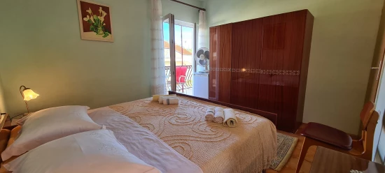 Apartmánový pokoj Ostrov Hvar - Vrboska OS 10277 N3