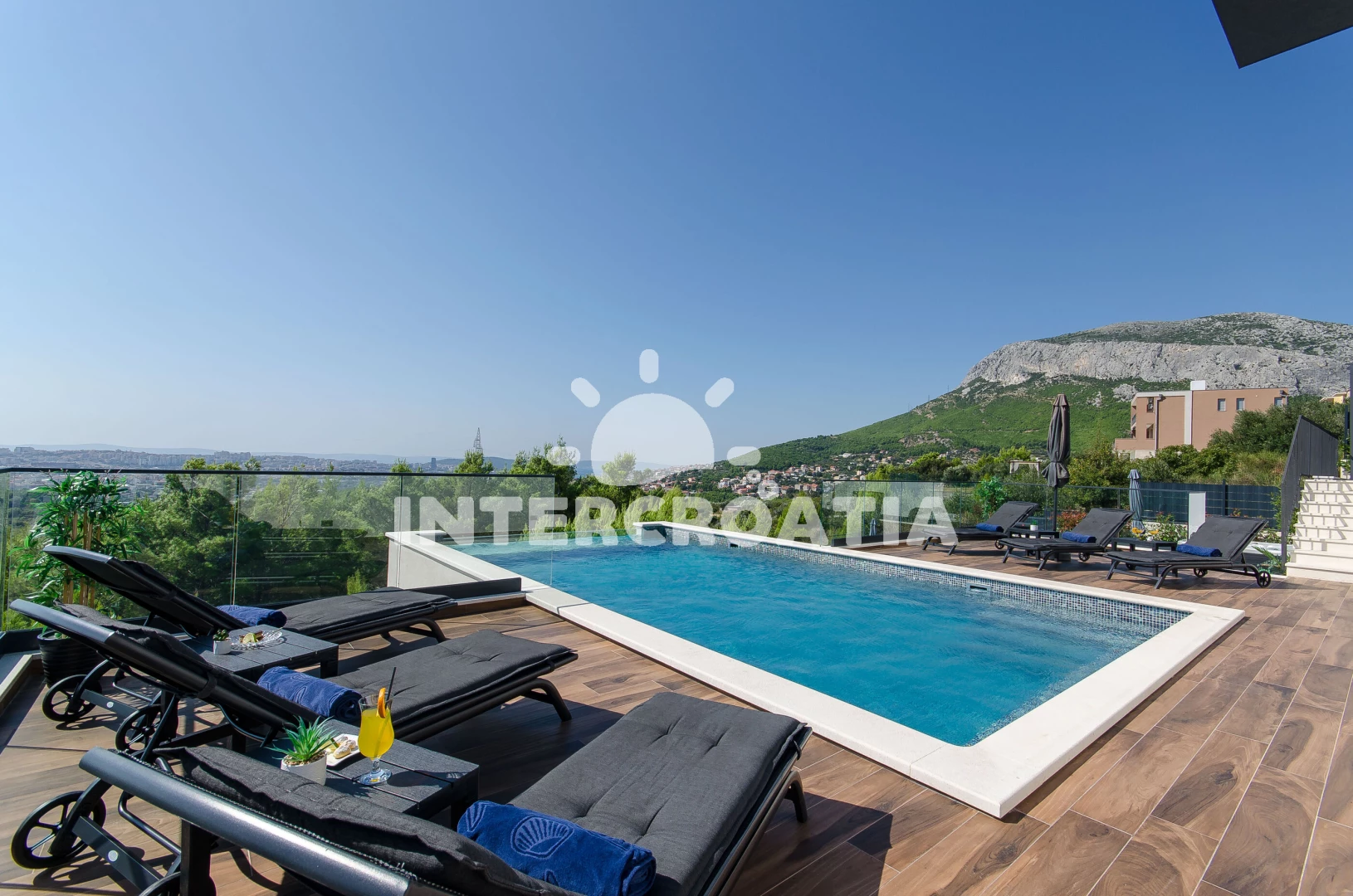 Vila Střední Dalmácie - Klis (Split) DA 8453 N1