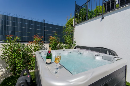 Vila Střední Dalmácie - Klis (Split) DA 8453 N1