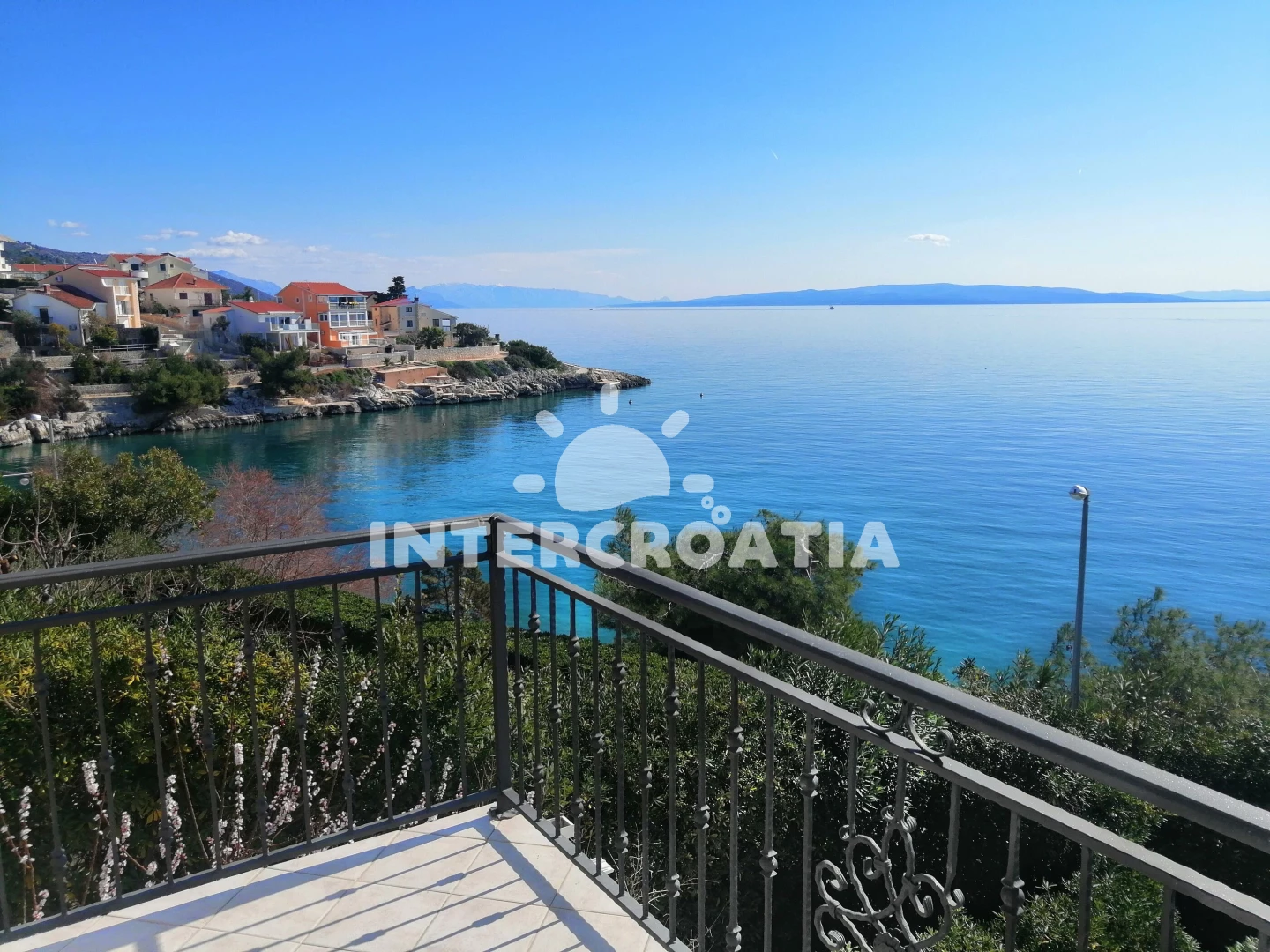 Apartmán Střední Dalmácie - Okrug Gornji DA 8464 N1