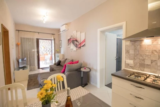 Apartmán Kvarner - Oprič KV 7621 N1