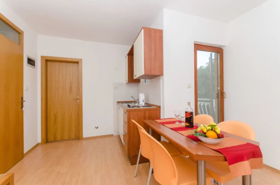 Apartmán Střední Dalmácie - Podgora DA 8485 N1