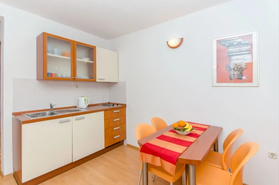 Apartmán Střední Dalmácie - Podgora DA 8485 N2