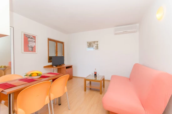 Apartmán Střední Dalmácie - Podgora DA 8485 N3