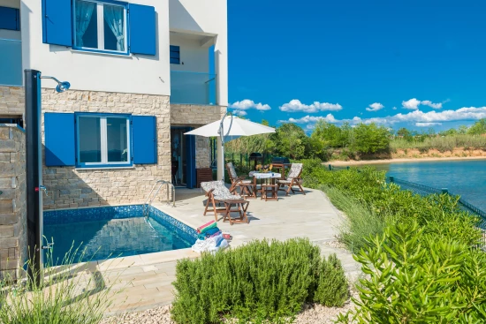 Vila Severní Dalmácie - Privlaka DA 8493 N1