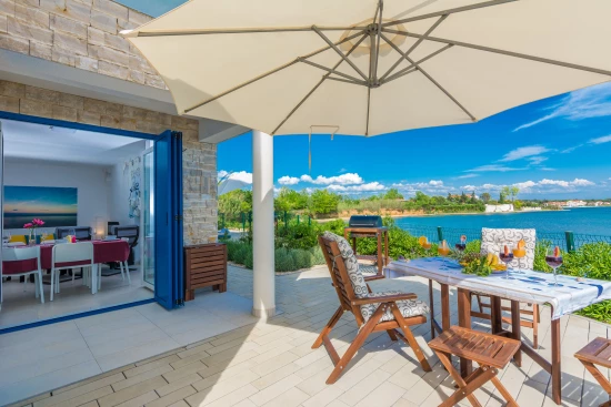 Vila Severní Dalmácie - Privlaka DA 8493 N1