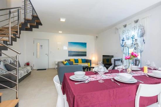 Vila Severní Dalmácie - Privlaka DA 8493 N1