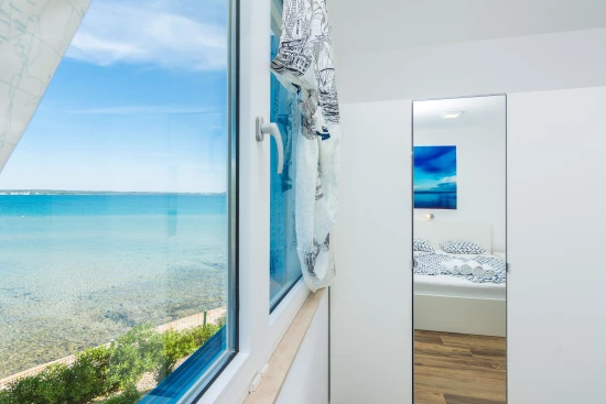 Vila Severní Dalmácie - Privlaka DA 8493 N1