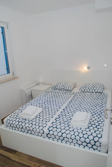 Vila Severní Dalmácie - Privlaka DA 8494 N1