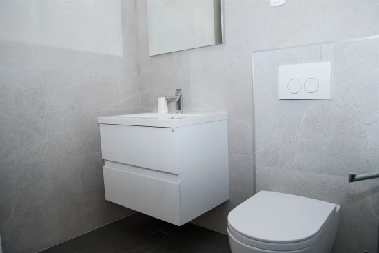 Vila Severní Dalmácie - Privlaka DA 8494 N1