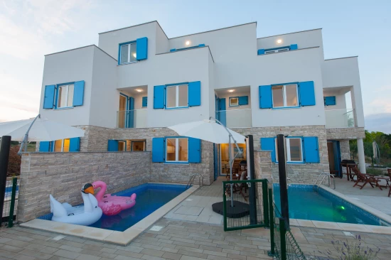 Vila Severní Dalmácie - Privlaka DA 8494 N1