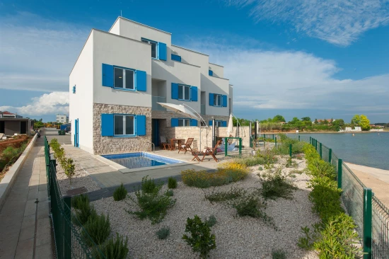 Vila Severní Dalmácie - Privlaka DA 8495 N1