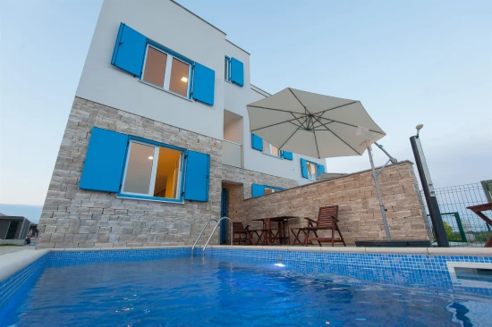 Vila Severní Dalmácie - Privlaka DA 8495 N1