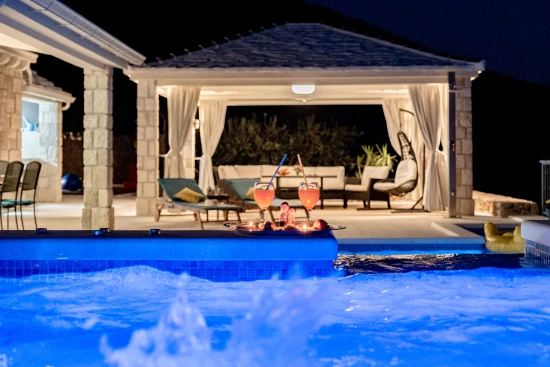 Vila Ostrov Brač - Bol OS 10320 N1