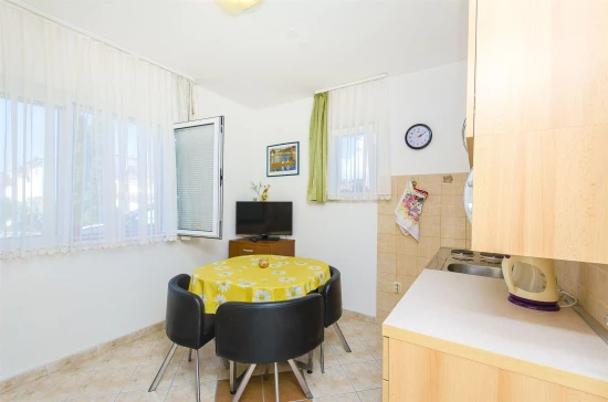 Apartmán Střední Dalmácie - Slatine (Čiovo) DA 8499 N1