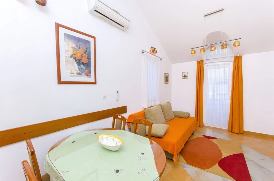 Apartmán Střední Dalmácie - Slatine (Čiovo) DA 8499 N3