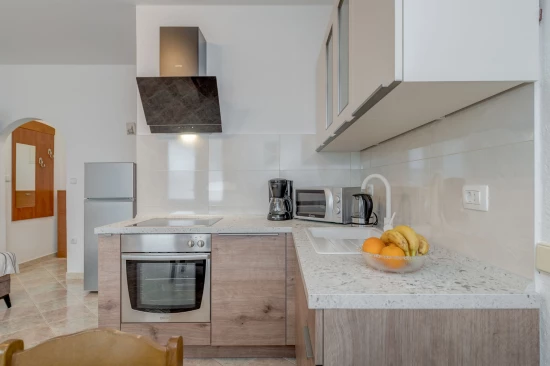 Apartmán Střední Dalmácie - Staniči DA 8503 N1