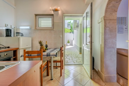 Apartmán Střední Dalmácie - Staniči DA 8503 N2