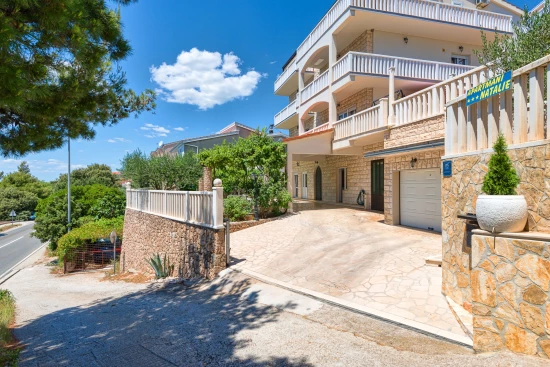 Apartmán Střední Dalmácie - Staniči DA 8503 N3