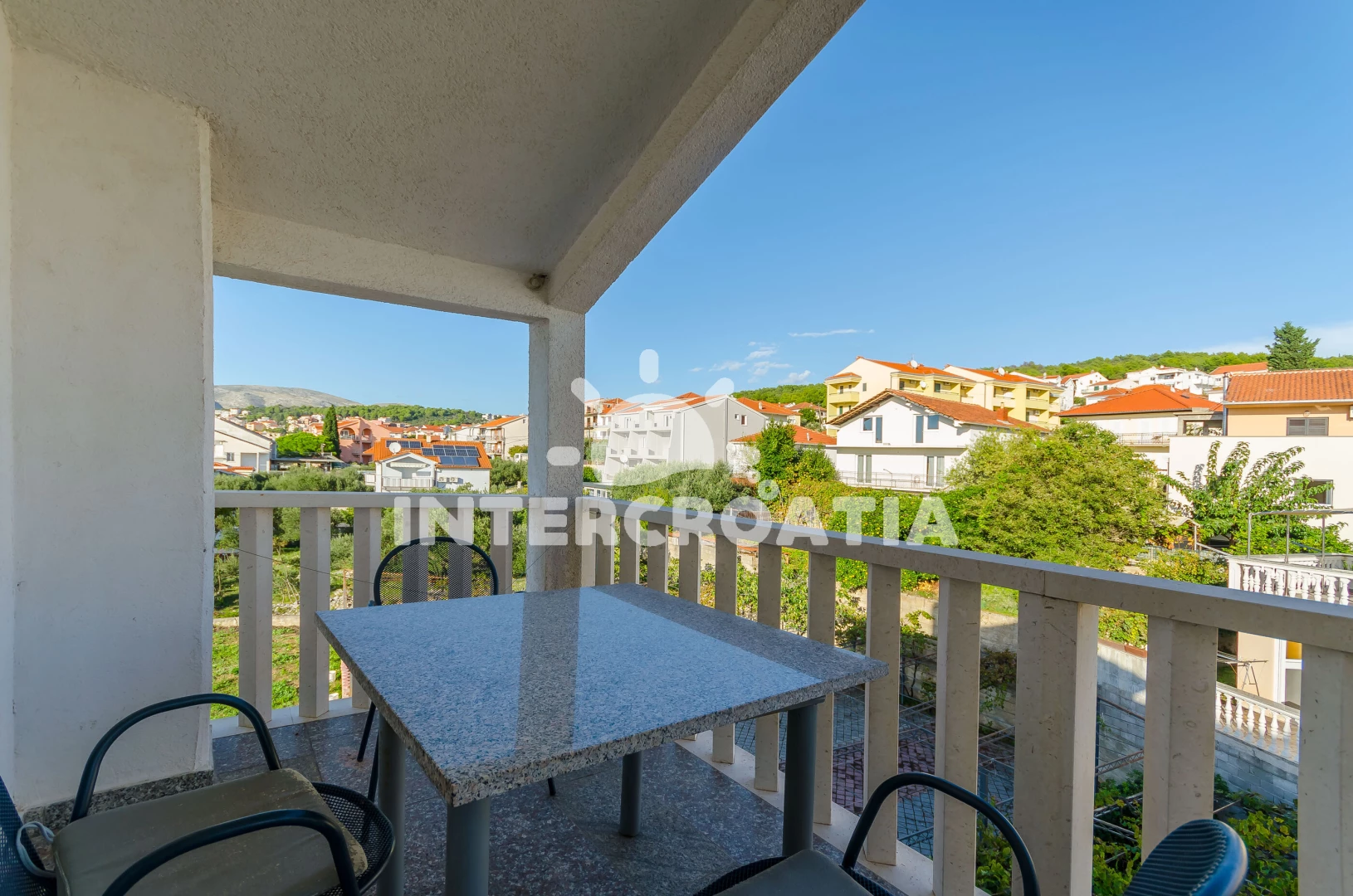 Apartmán Střední Dalmácie - Okrug Gornji DA 8515 N9