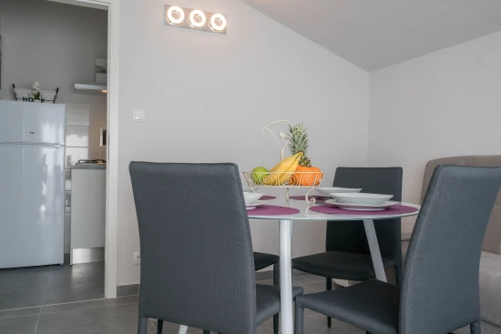 Apartmán Střední Dalmácie - Staniči DA 8518 N2