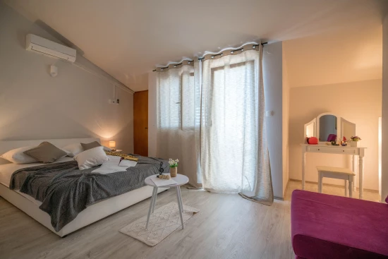 Apartmán Střední Dalmácie - Staniči DA 8518 N2