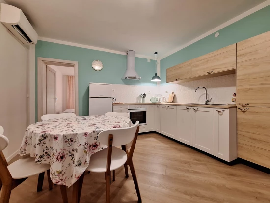 Apartmán Kvarner - Dramalj KV 7635 N1