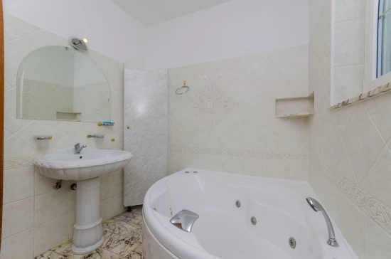 Apartmán Střední Dalmácie - Duće DA 8522 N4