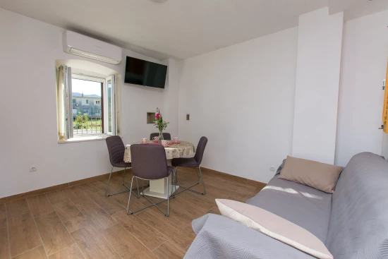 Apartmán Střední Dalmácie - Ostrvica DA 8528 N1