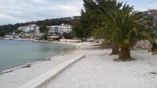 Apartmán Střední Dalmácie - Okrug Gornji DA 8537 N1