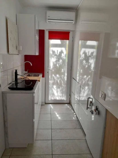 Apartmán Střední Dalmácie - Okrug Gornji DA 8537 N1
