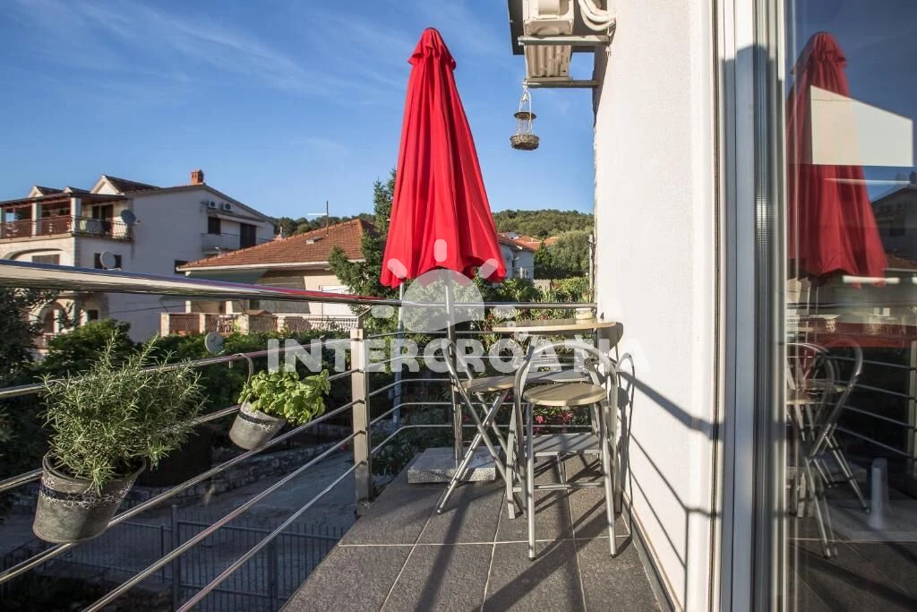 Apartmán Střední Dalmácie - Okrug Gornji DA 8537 N2