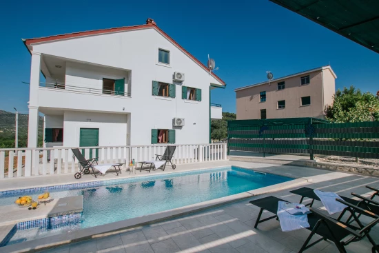 Vila s bazénem Střední Dalmácie - Poljica DA 8542 N1