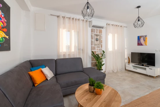 Vila Ostrov Brač - Bol OS 10368 N1