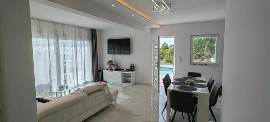 Vila Střední Dalmácie - Seget Donji DA 8551 N1