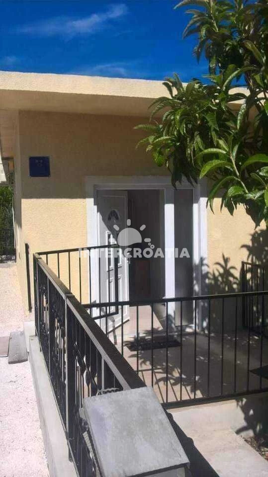 Domek Střední Dalmácie - Kaštela DA 8556 N1