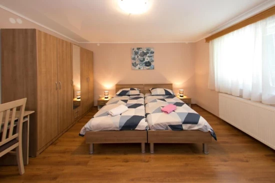 Apartmánový pokoj Kvarner - Otočac KV 7649 N3