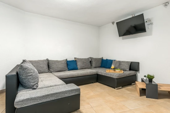 Vila Ostrov Murter - Tisno OS 10374 N1