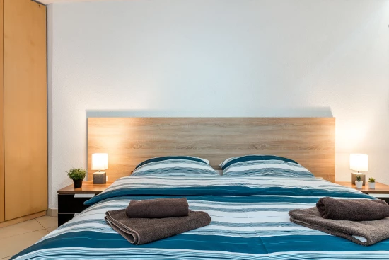 Vila Ostrov Murter - Tisno OS 10374 N1