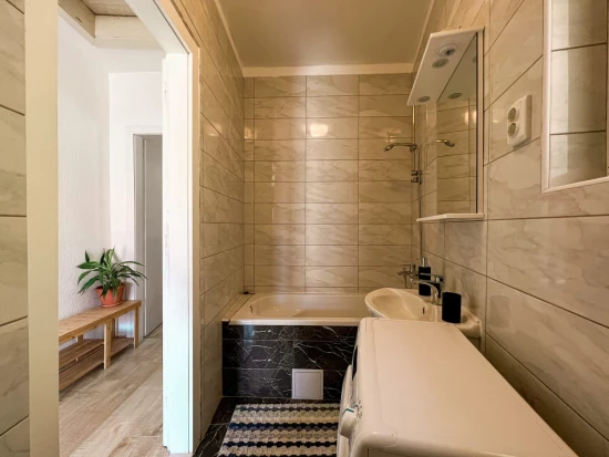 Apartmán Střední Dalmácie - Kaštela DA 8565 N1