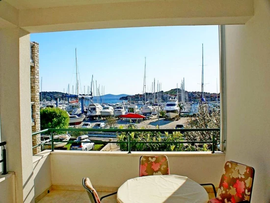 Apartmán Severní Dalmácie - Tribunj (Vodice) DA 8567 N1