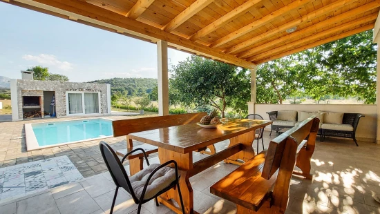 Vila Střední Dalmácie - Krušvar DA 8571 N1