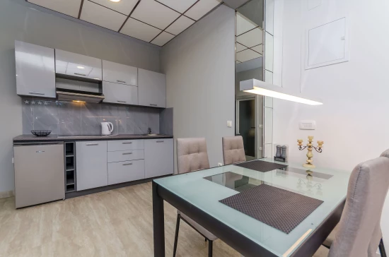 Apartmán Střední Dalmácie - Kaštela DA 8582 N1