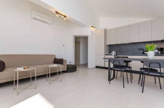 Apartmán Střední Dalmácie - Trogir DA 8586 N2