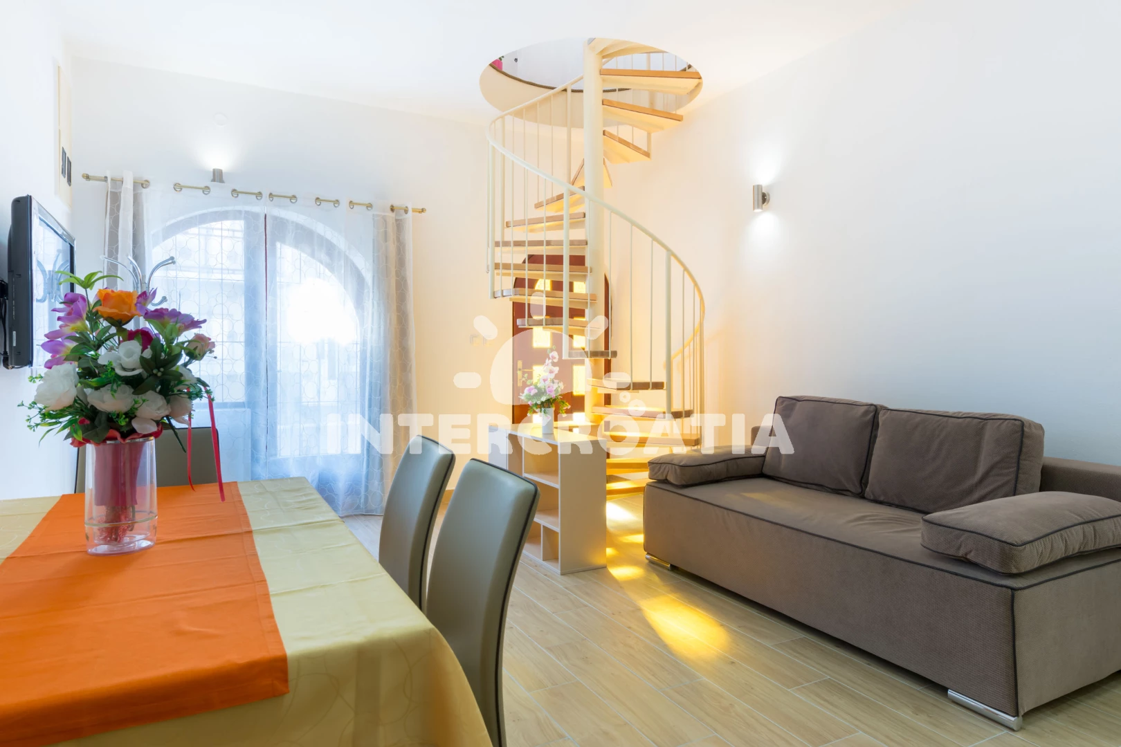 Apartmán Střední Dalmácie - Kaštela DA 8590 N1