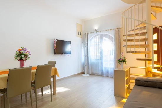 Apartmán Střední Dalmácie - Kaštela DA 8590 N1
