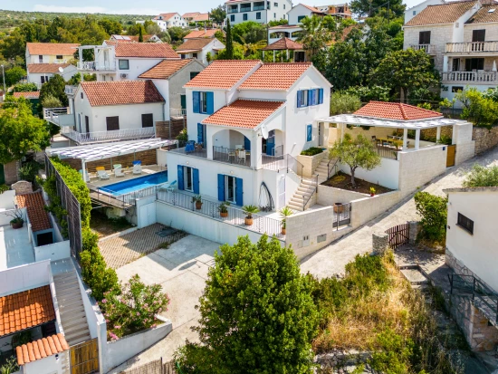 Vila Ostrov Brač OS 10395 N1