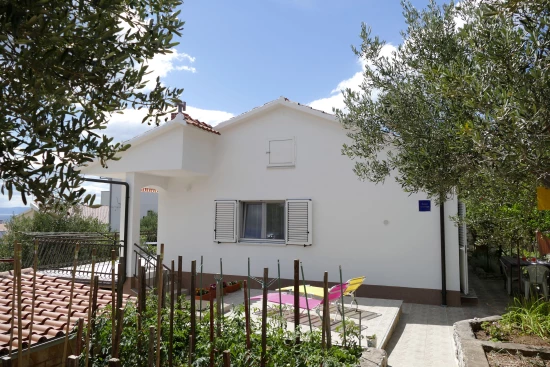 Apartmán Střední Dalmácie - Okrug Gornji DA 8591 N1