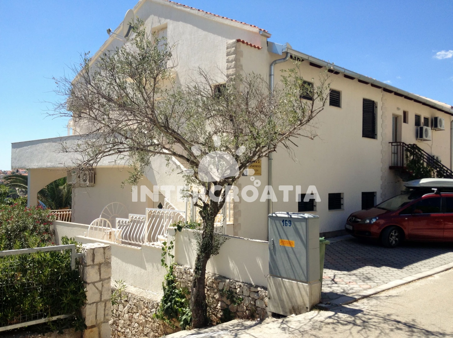 Apartmán Střední Dalmácie - Okrug Gornji DA 8596 N2