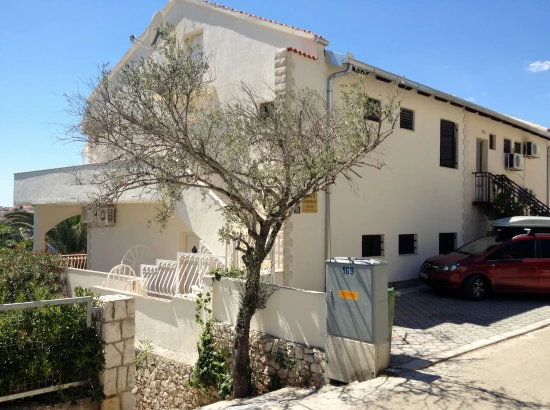 Apartmán Střední Dalmácie - Okrug Gornji DA 8596 N2